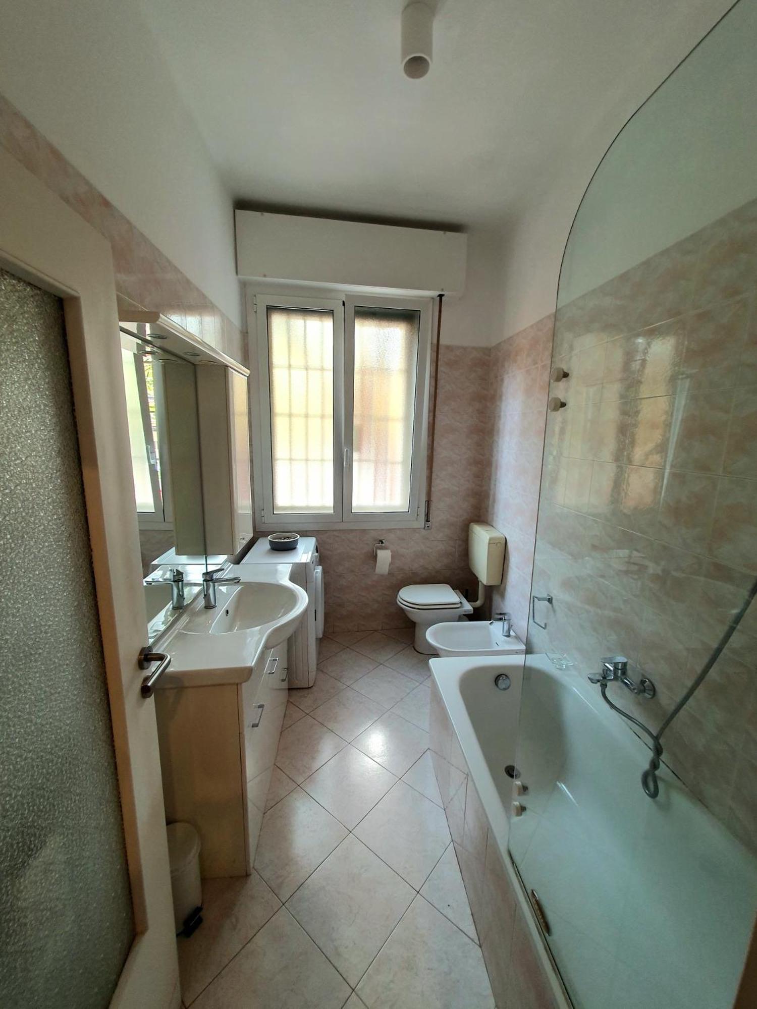 Spacious Three-Room Apartment In Saragozza Bologna Buitenkant foto