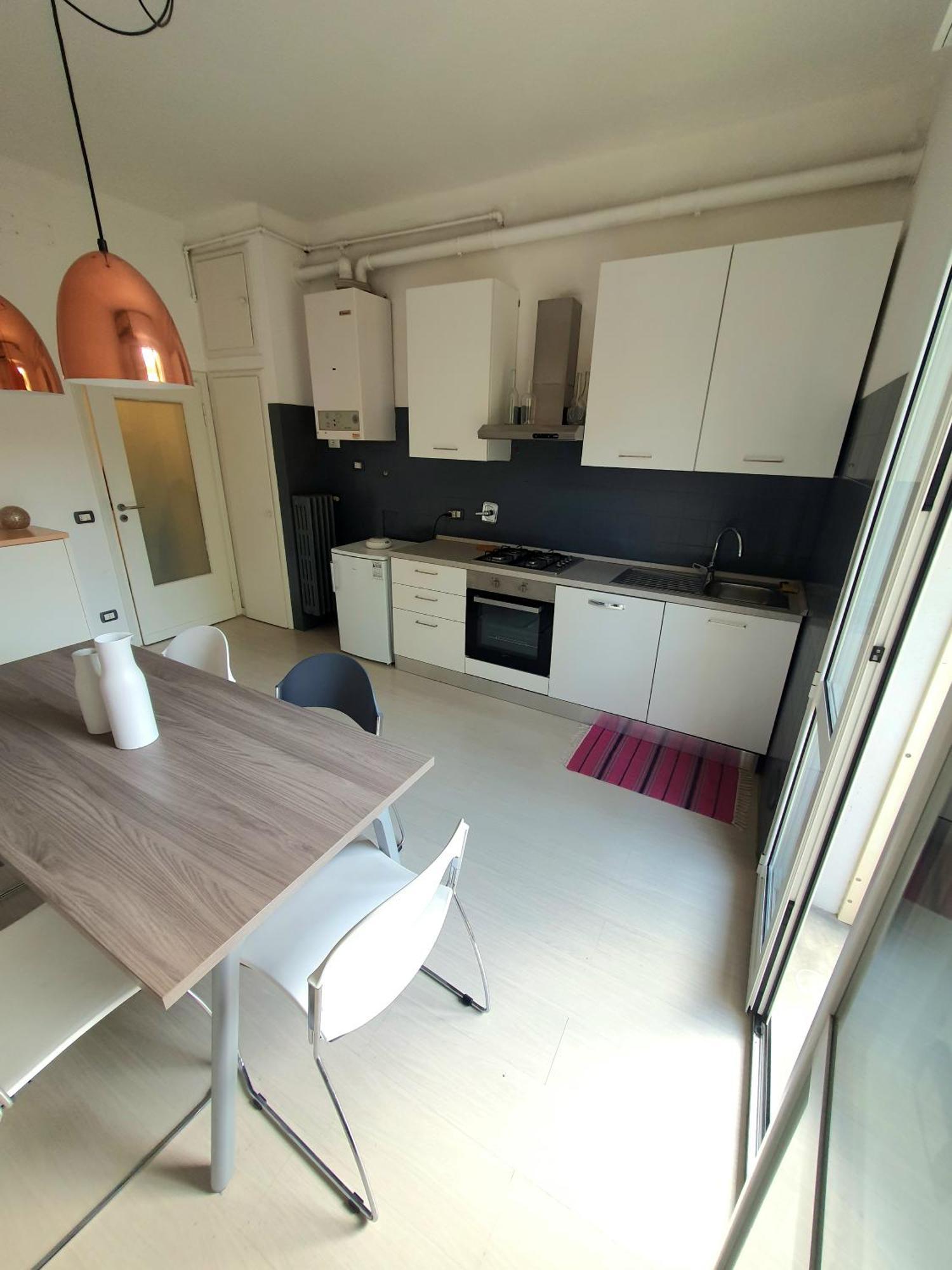 Spacious Three-Room Apartment In Saragozza Bologna Buitenkant foto