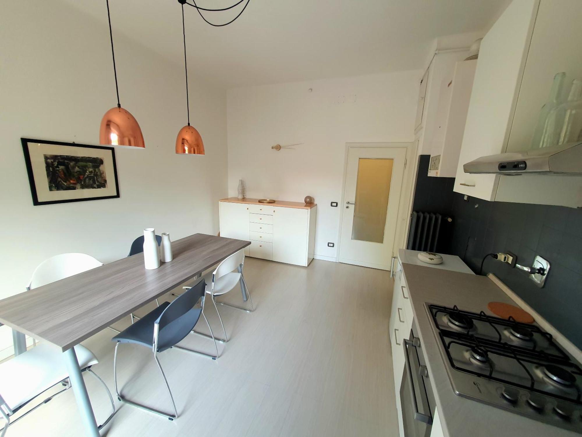 Spacious Three-Room Apartment In Saragozza Bologna Buitenkant foto