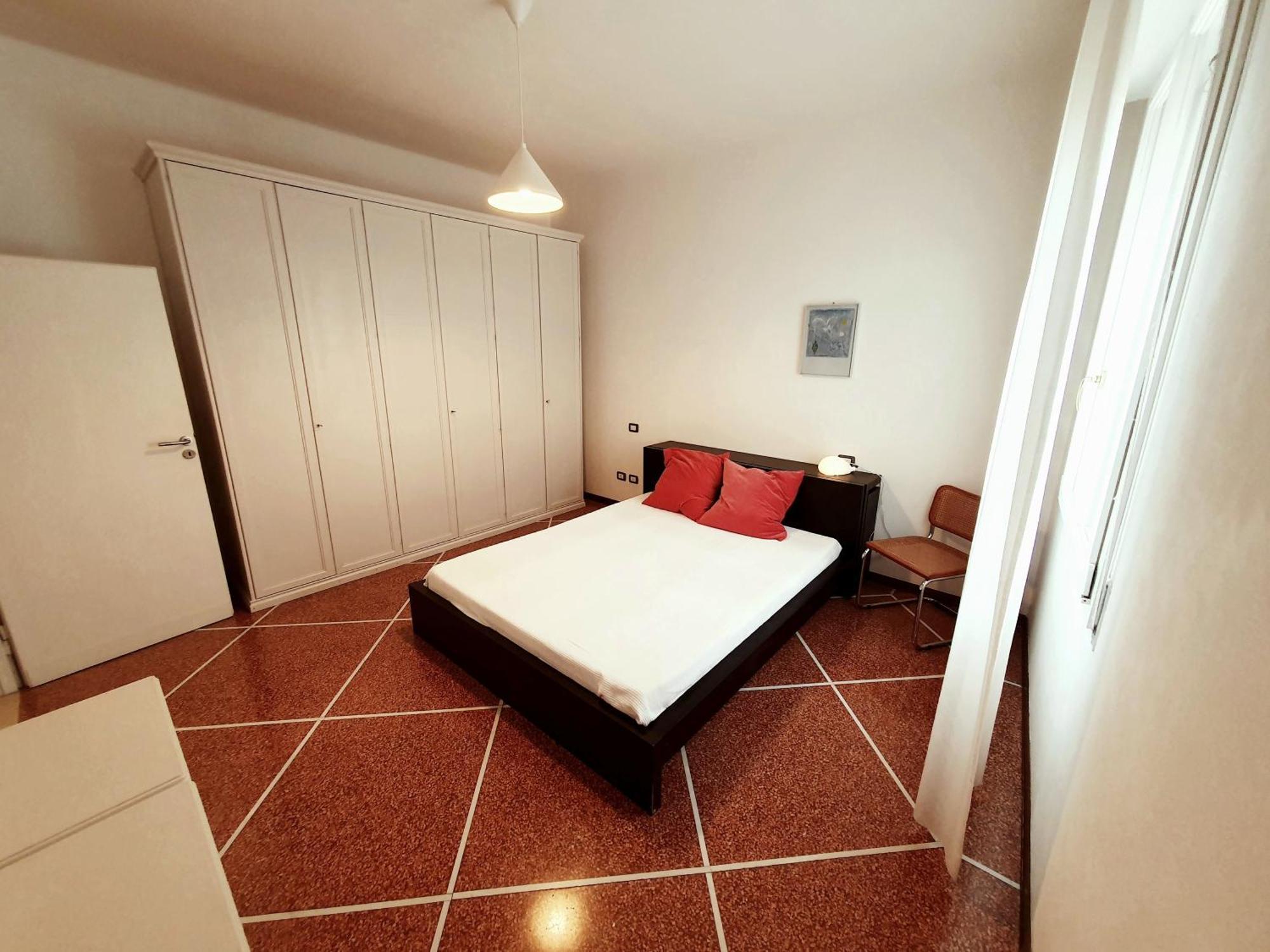 Spacious Three-Room Apartment In Saragozza Bologna Buitenkant foto